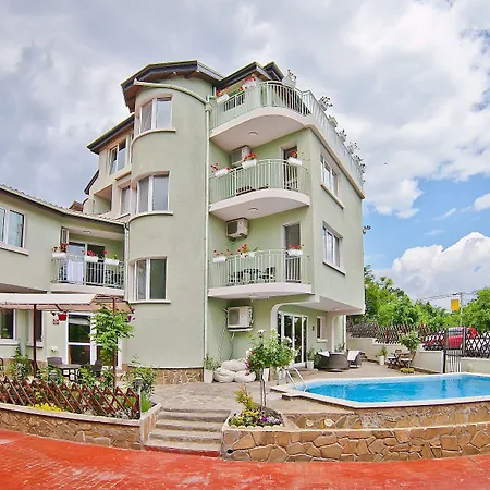 Amfora Hotel St Constantin et Helena