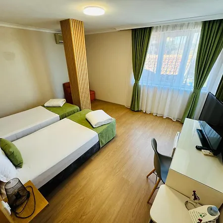 Отель Amfora 3*