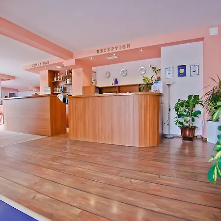 Amfora Hotel 3*