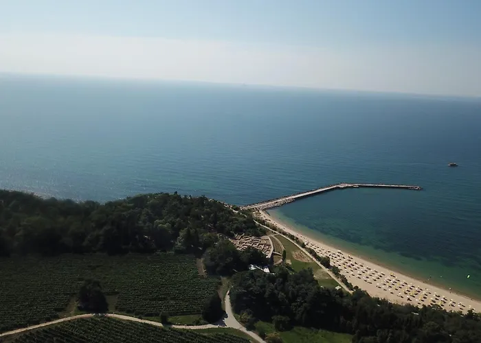 Amfora Hotel Saints Constantine and Helena