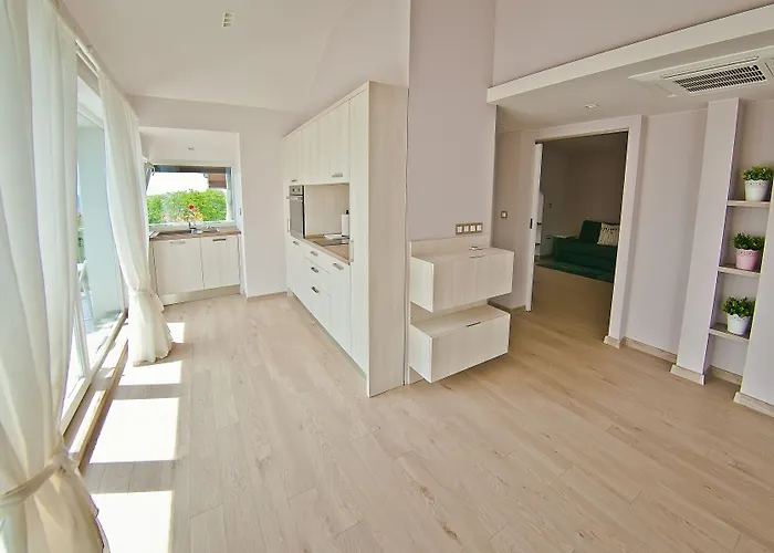 Amfora Hotel Saints Constantine and Helena