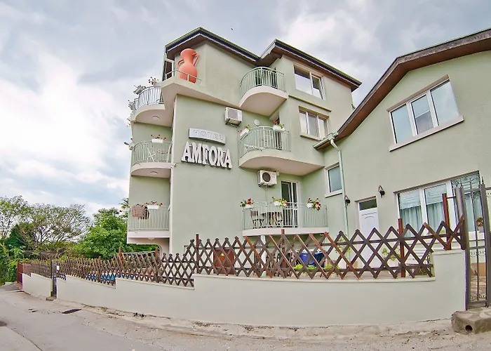 Amfora 3* Saints Constantine and Helena