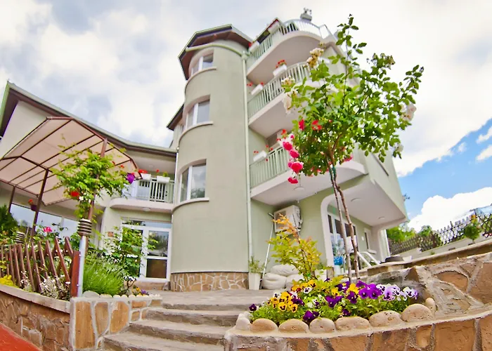 Amfora 3* Saints Constantine and Helena